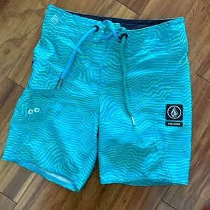 Volcom boys 3T swim trunks